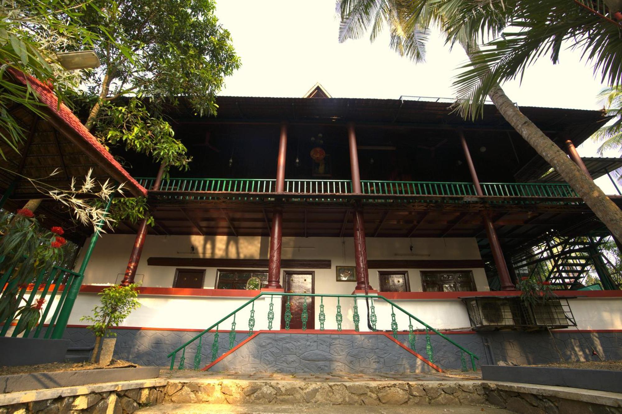 Garggi Backwater Retreat Hotel Kottayam Exterior photo